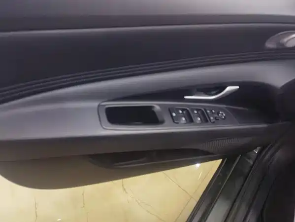 Hyundai Elantra 2024