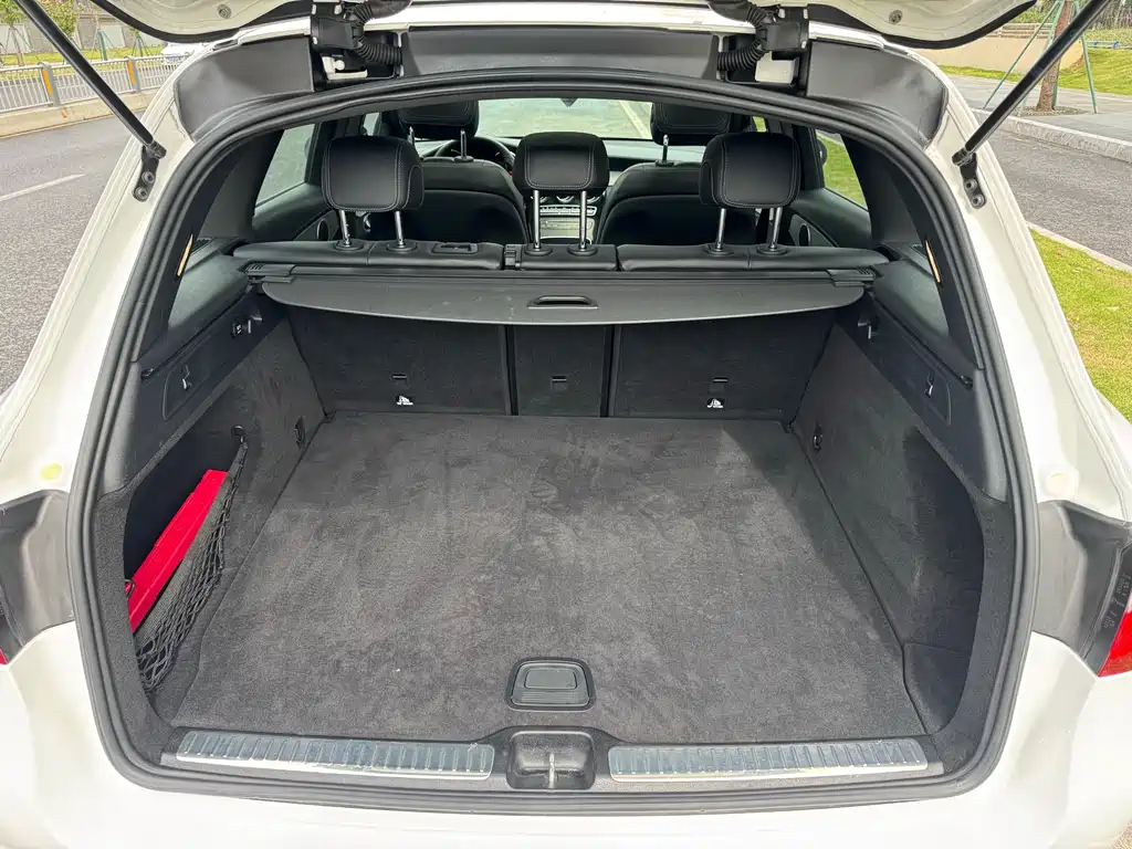 Mercedes-Benz GLC 2016 — фото 10