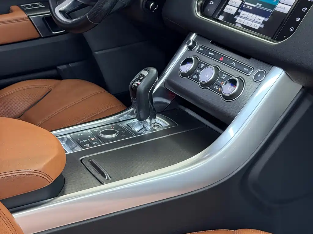 Land Rover Sport 2017 — фото 16