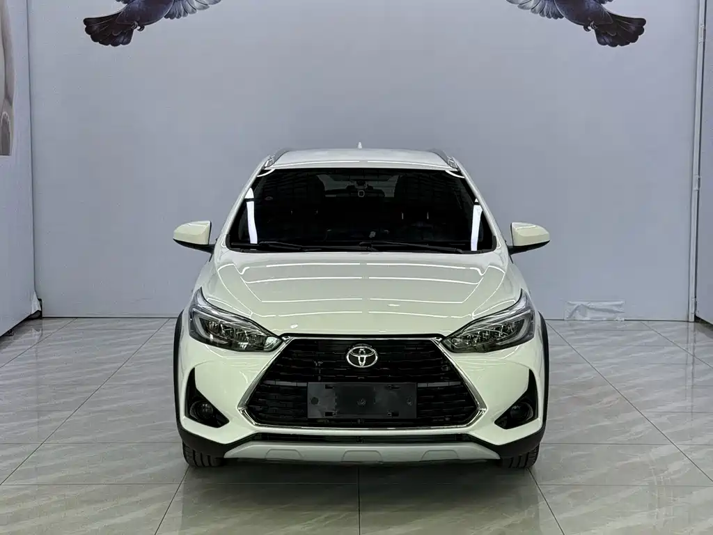 Toyota Yaris L 2022