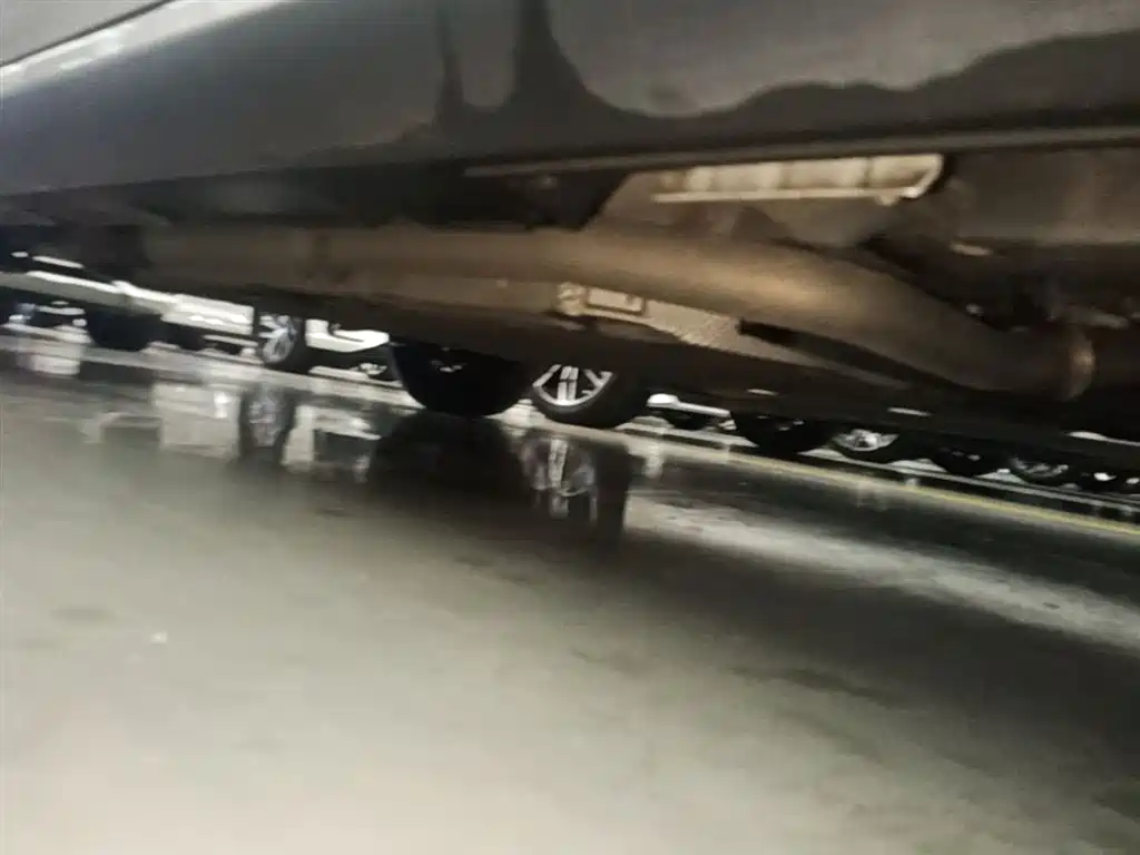 BYD Seal 05 DM-i 2025 — фото 21