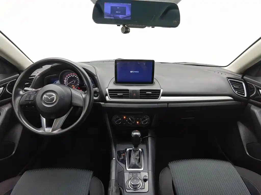 Mazda 3 Axela 2015 — фото 5