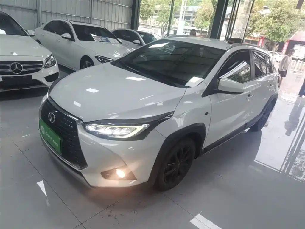Toyota Yaris L 2020 — фото 2