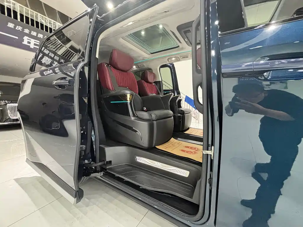 GAC Motor Trumpchi E9 2023 — фото 24
