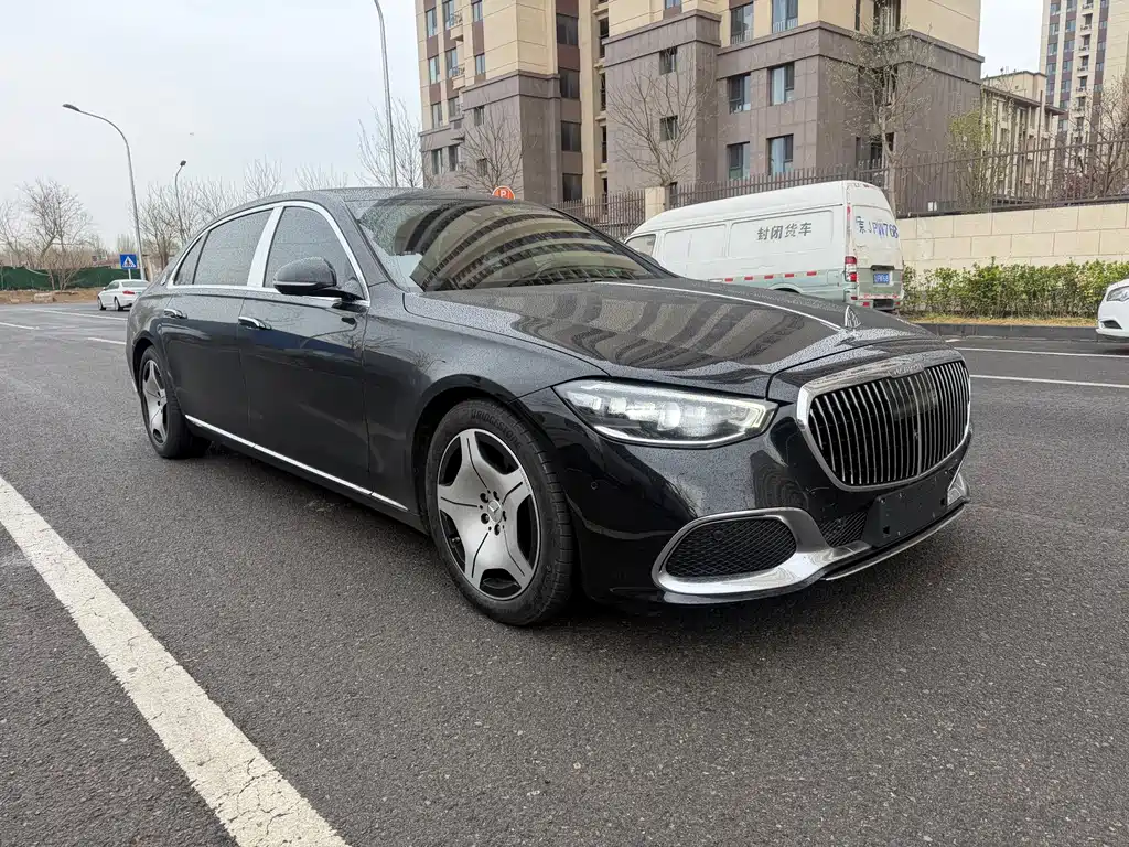 Mercedes-Benz S-Class 2025 — фото 3