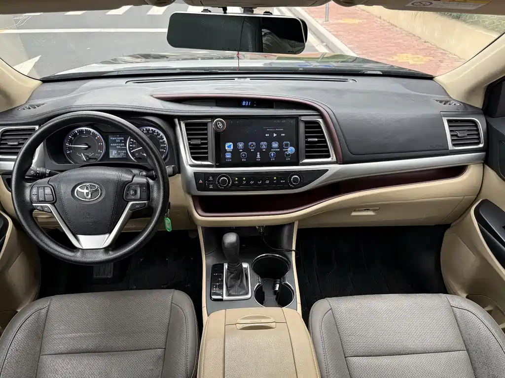 Toyota Highlander 2015 — фото 8