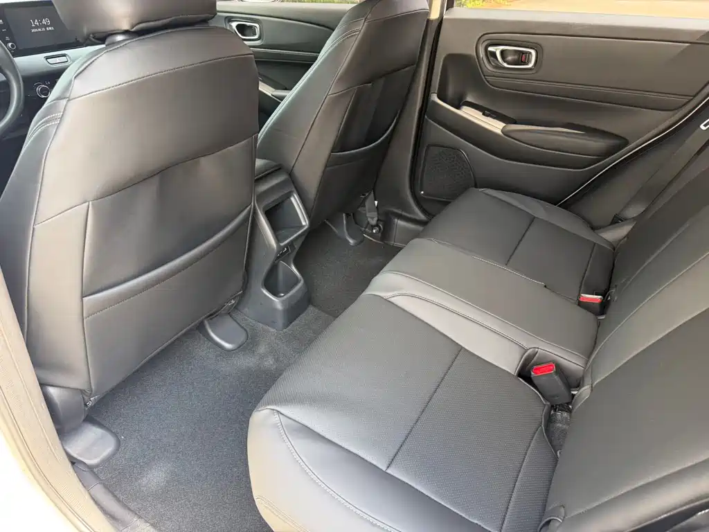 Honda Vezel 2023 — фото 11