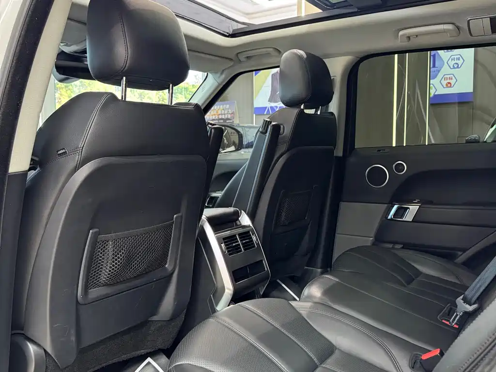 Land Rover Sport 2022 — фото 11