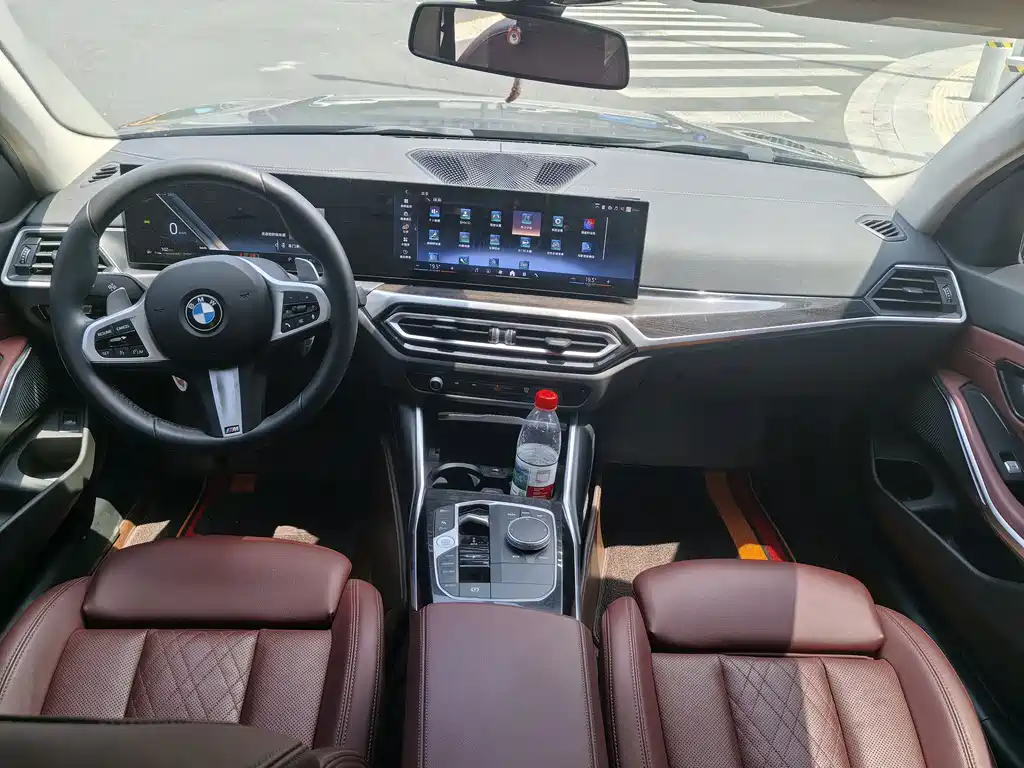 BMW 3 Series 2024