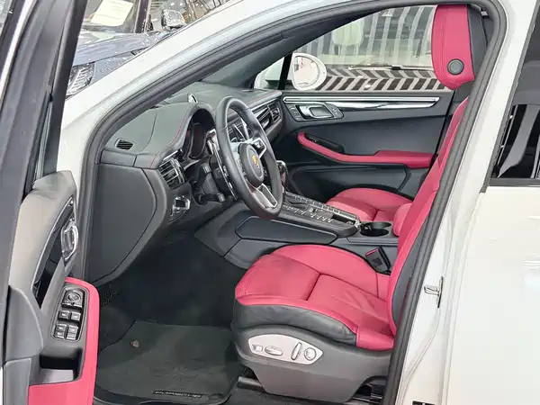 Porsche Macan 2020