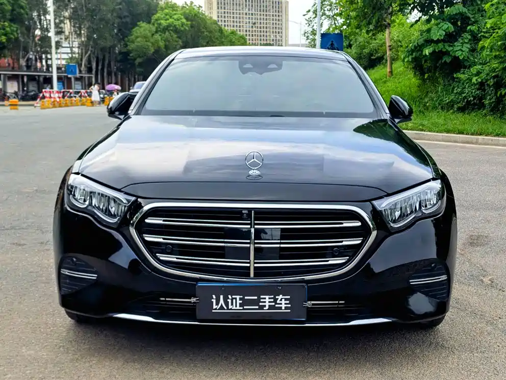 Mercedes-Benz E-Class 2024
