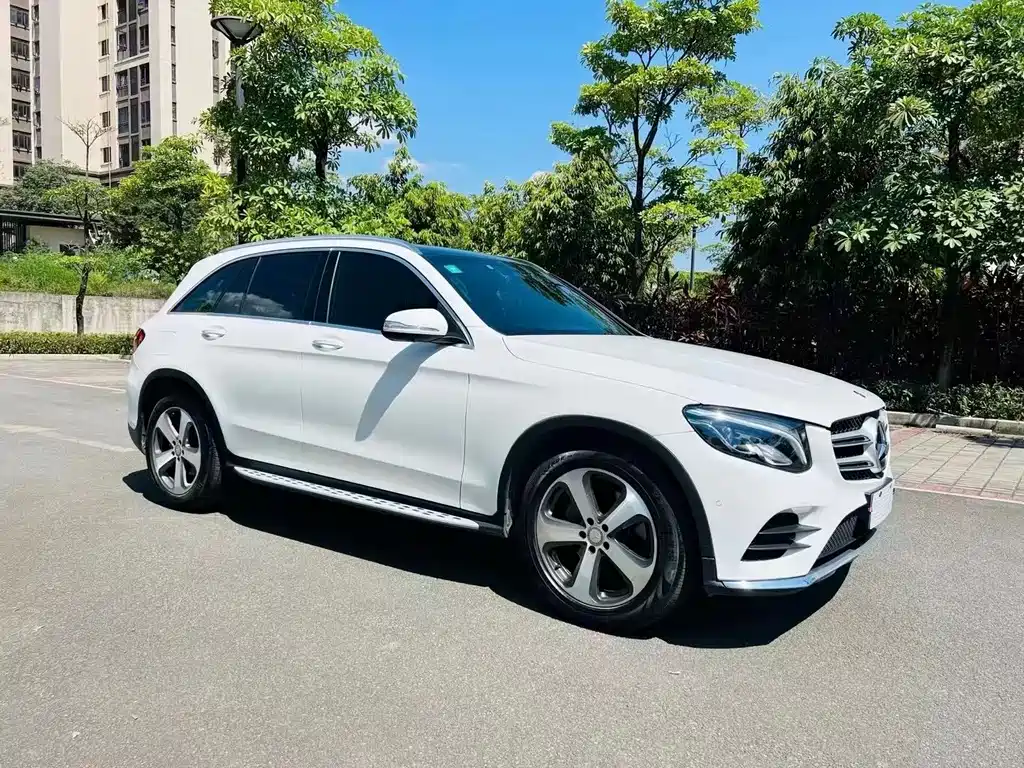 Mercedes-Benz GLC 2017 — фото 1