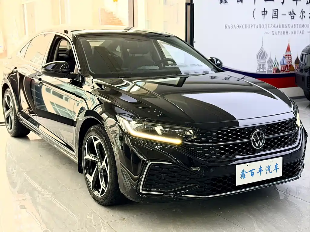 Volkswagen Passat 2023