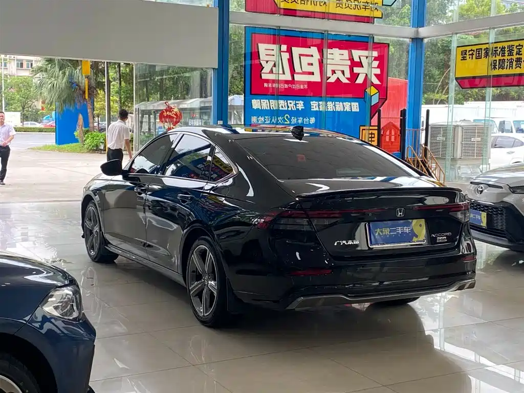 Honda Accord 2025 — фото 11