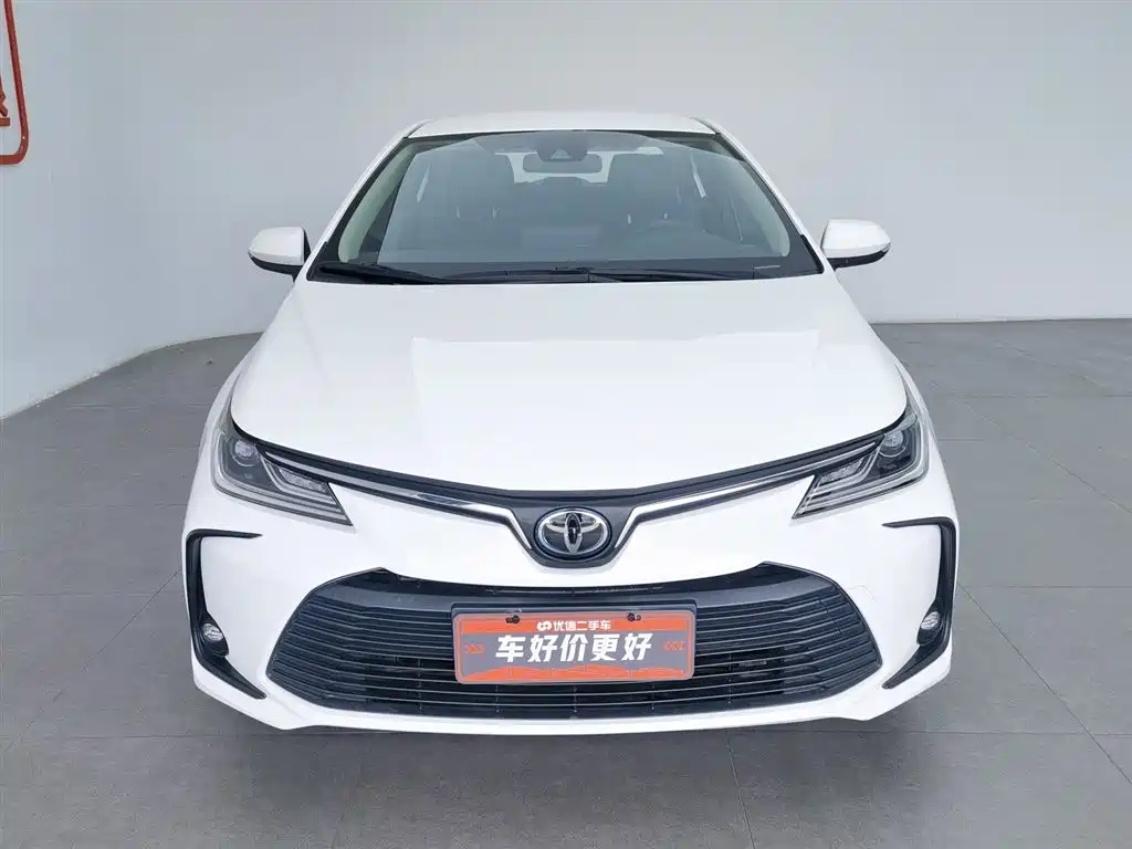 Toyota Corolla 2022 — фото 3