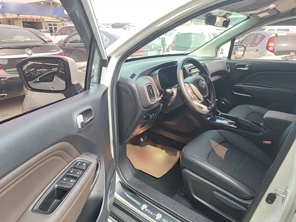 GAC Trumpchi GS3 2020 — фото 16