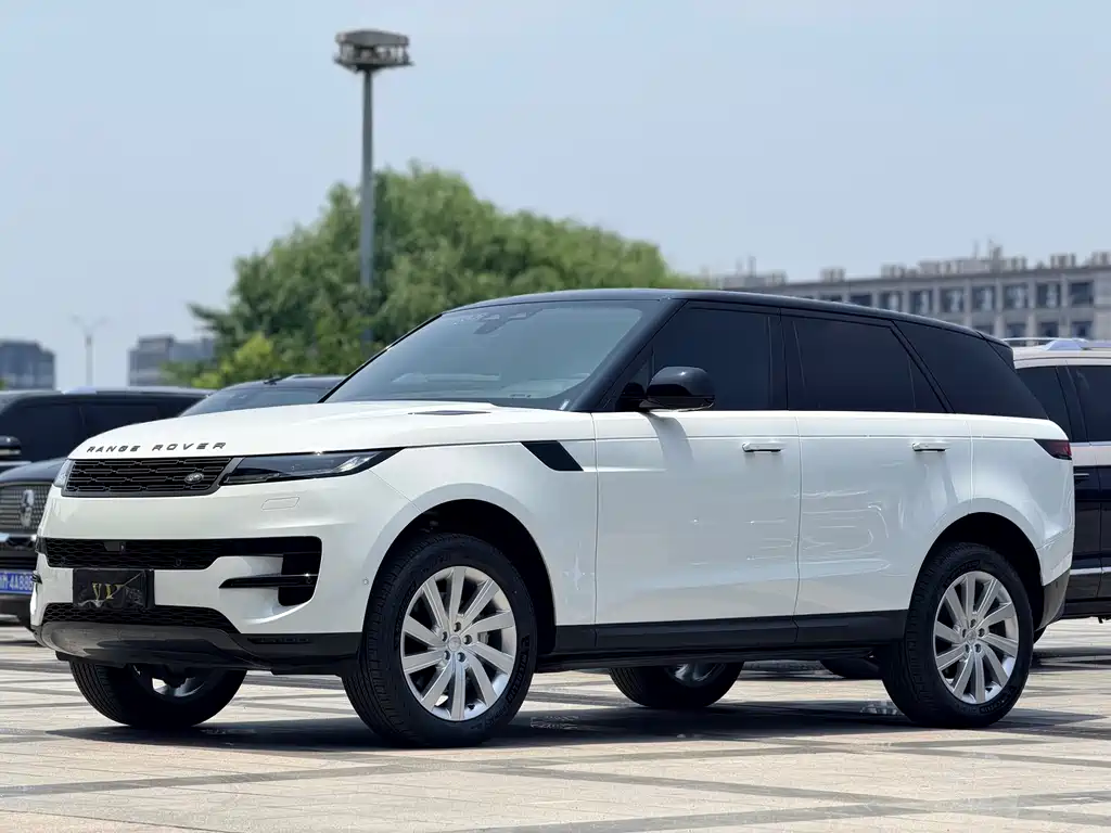 Land Rover Sport 2024 — фото 1
