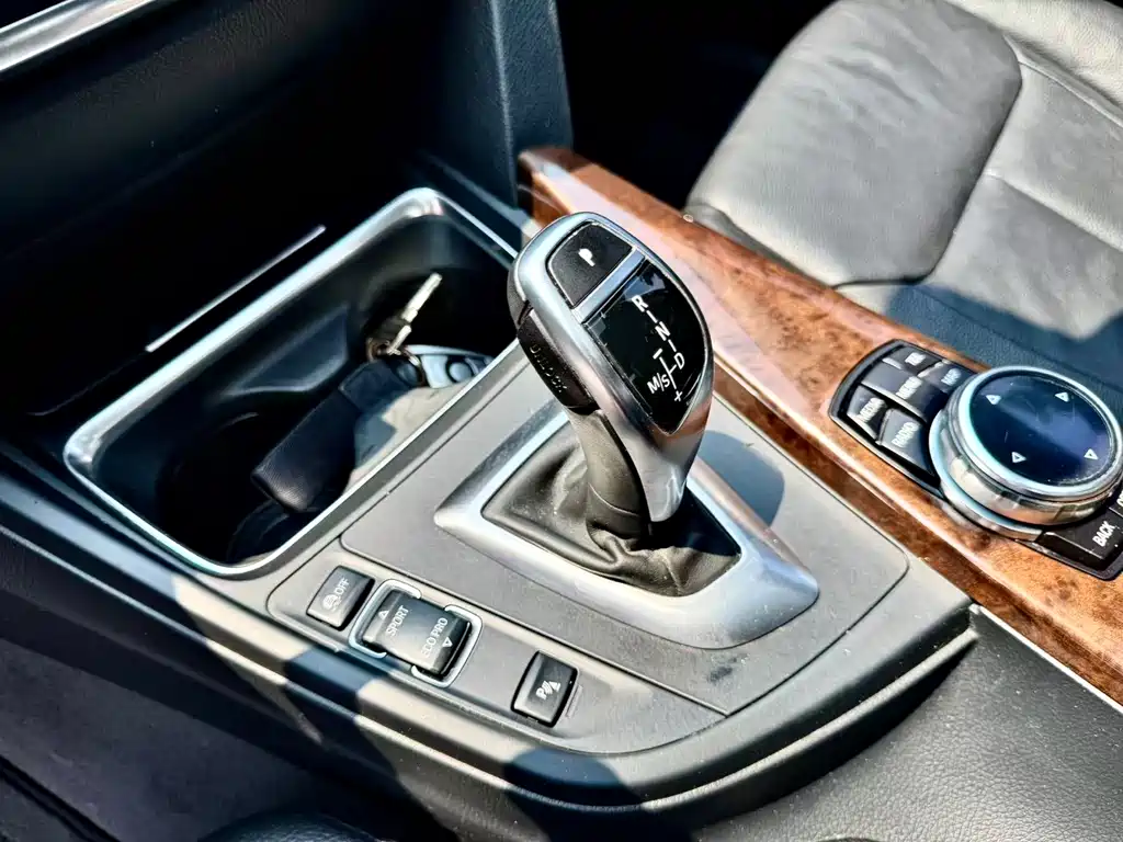 BMW 3 Series 2014 — фото 11