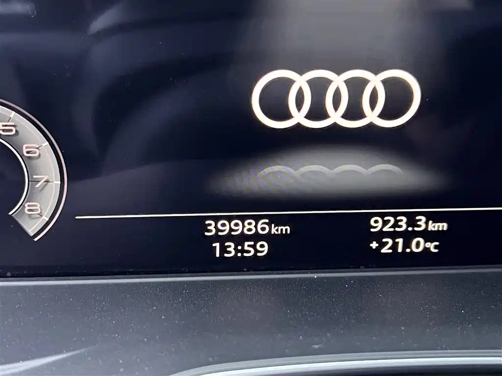 Audi Q5L 2024 — фото 22