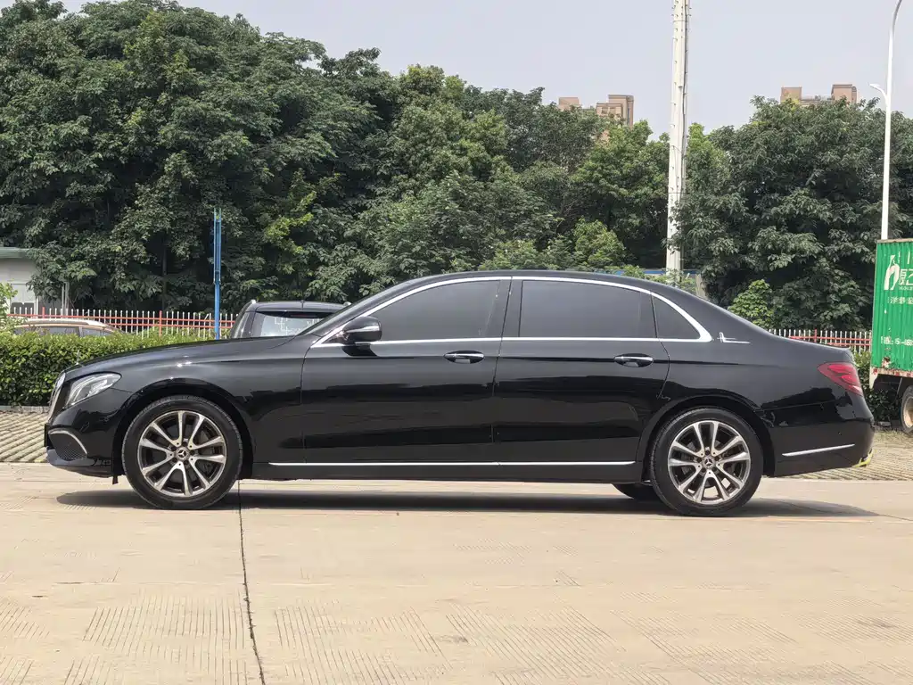 Mercedes-Benz E-Class 2017