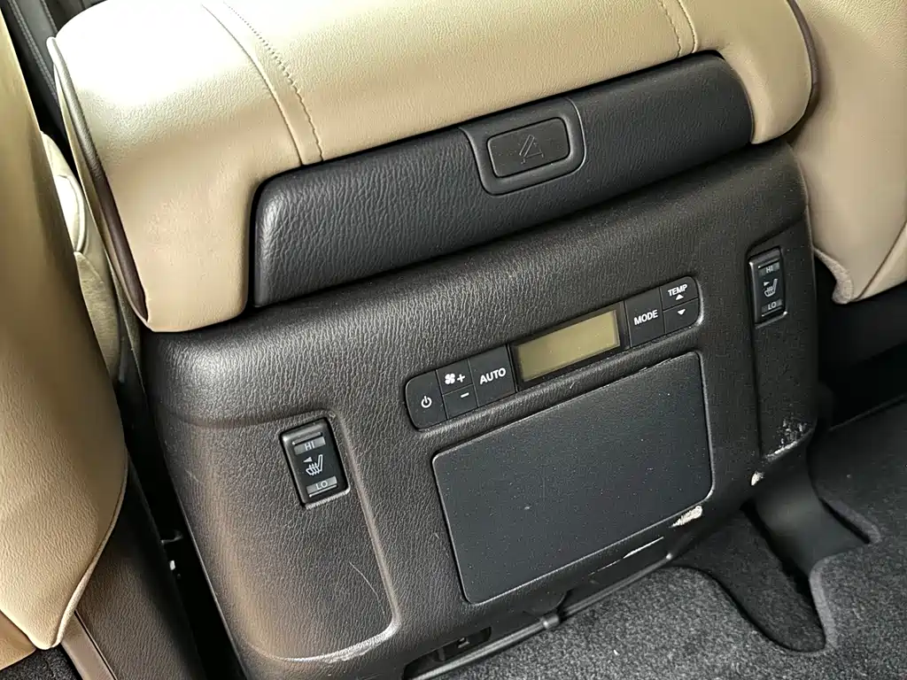 Nissan Patrol 2022 — фото 16