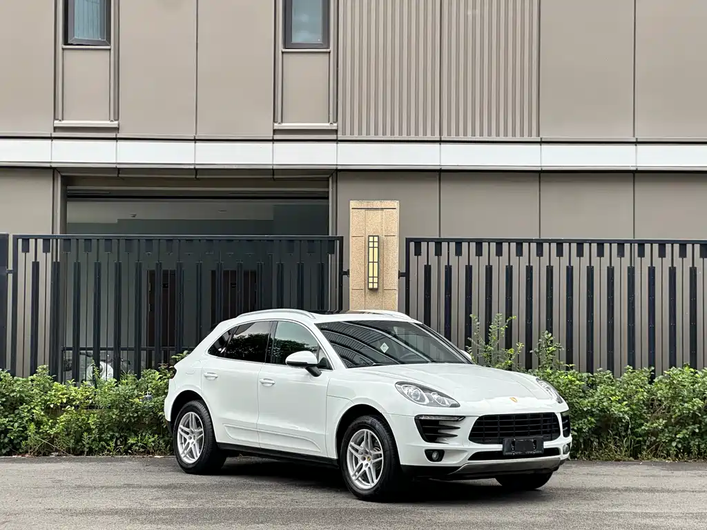 Porsche Macan 2016
