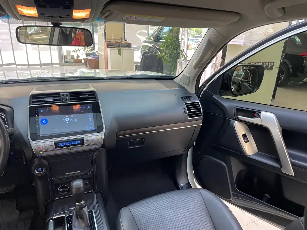 Toyota Prado 2019 — фото 17