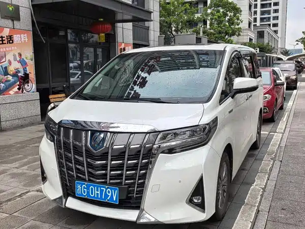 Toyota Alphard 2023