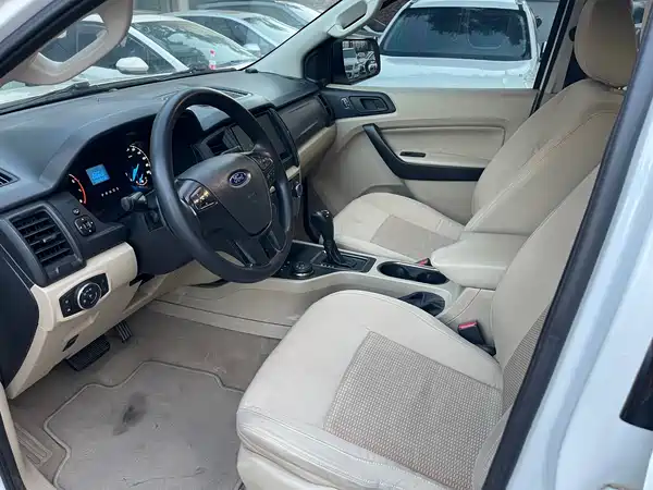 Ford Everest 2017