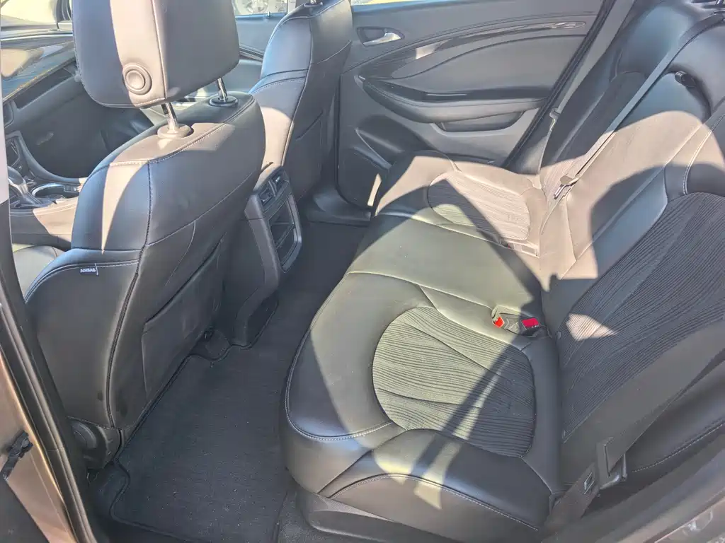 Buick Envision Plus 2019 — фото 9