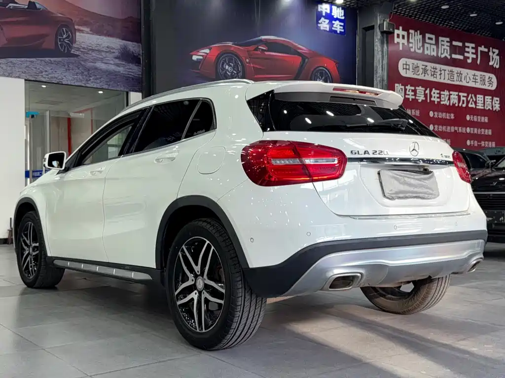 Mercedes-Benz GLA 2017 — фото 22