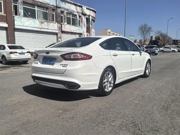 Ford Mondeo 2015