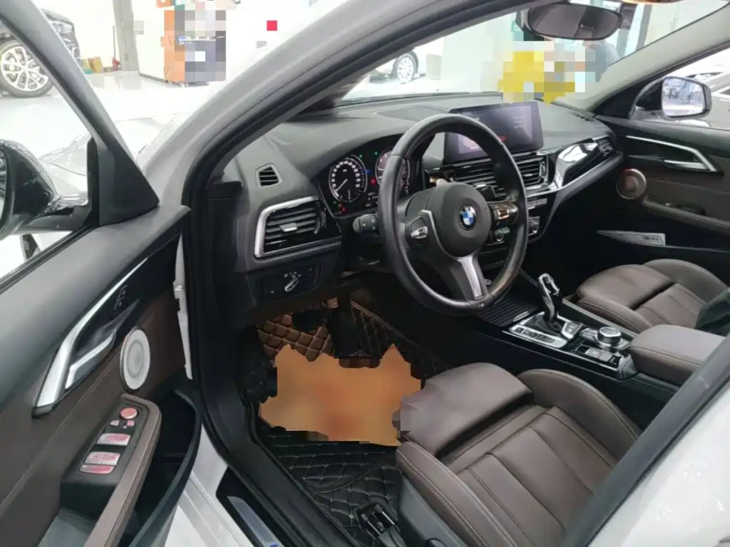 BMW 1 Series 2023 — фото 16