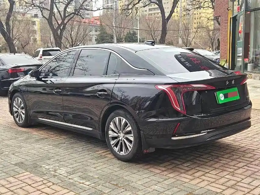 Hongqi E-QM5 2025 — фото 8
