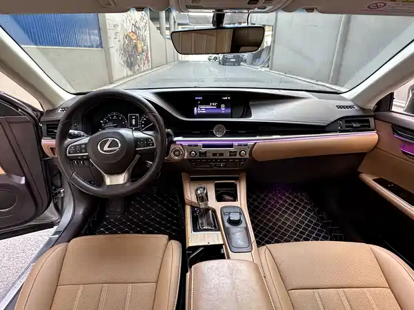 Lexus ES 2015