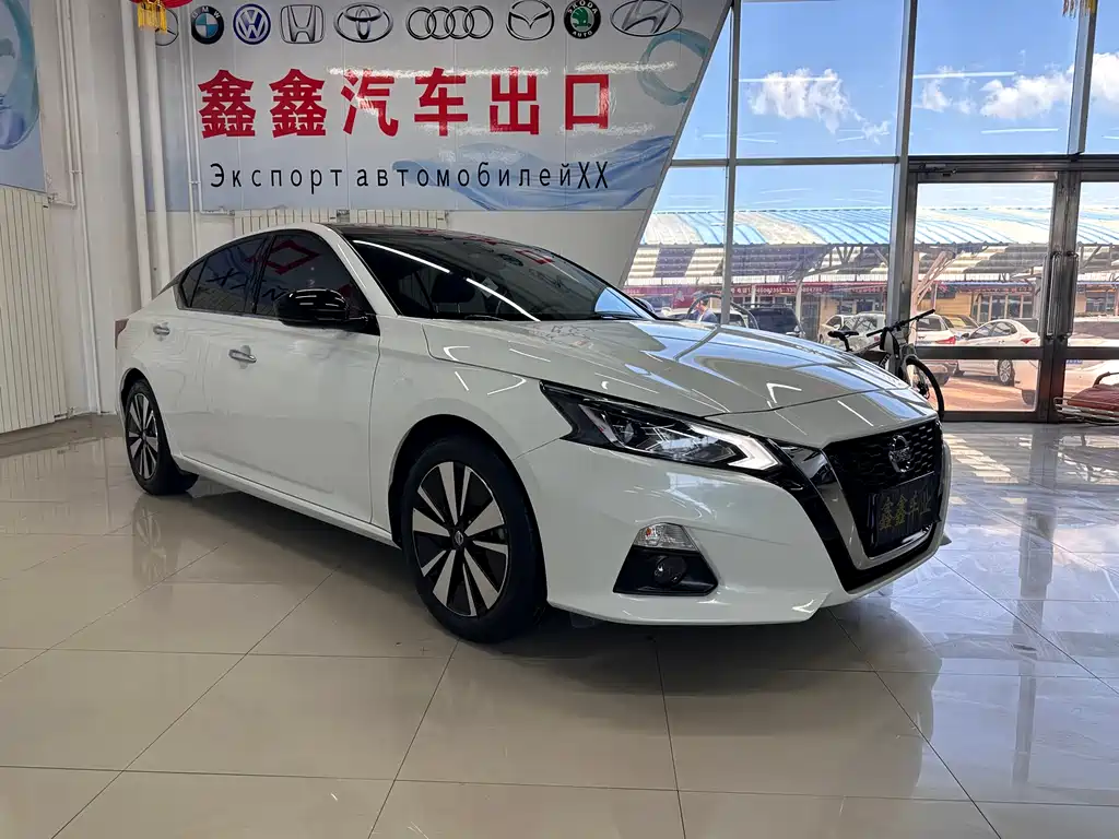 Nissan Teana 2022