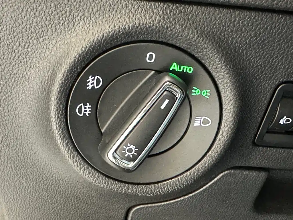 Skoda Korok 2022 — фото 13