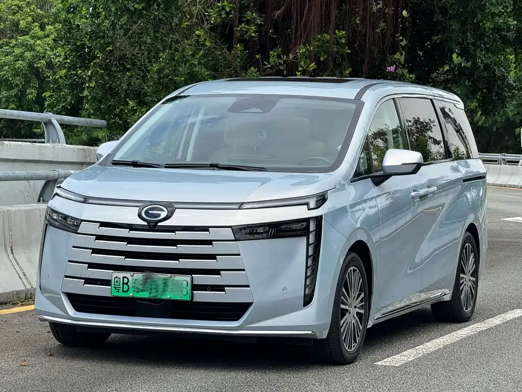 GAC Motor E8 PHEV 2024