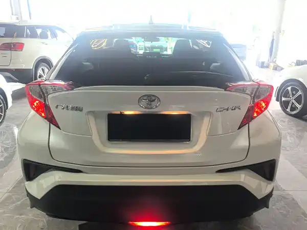 Toyota C-HR 2023