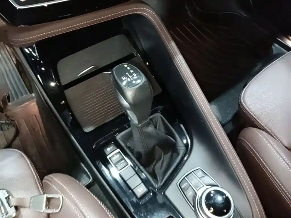 BMW X1 2018 — фото 14
