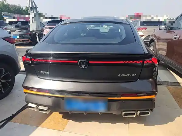 Changan UNI-V 2024