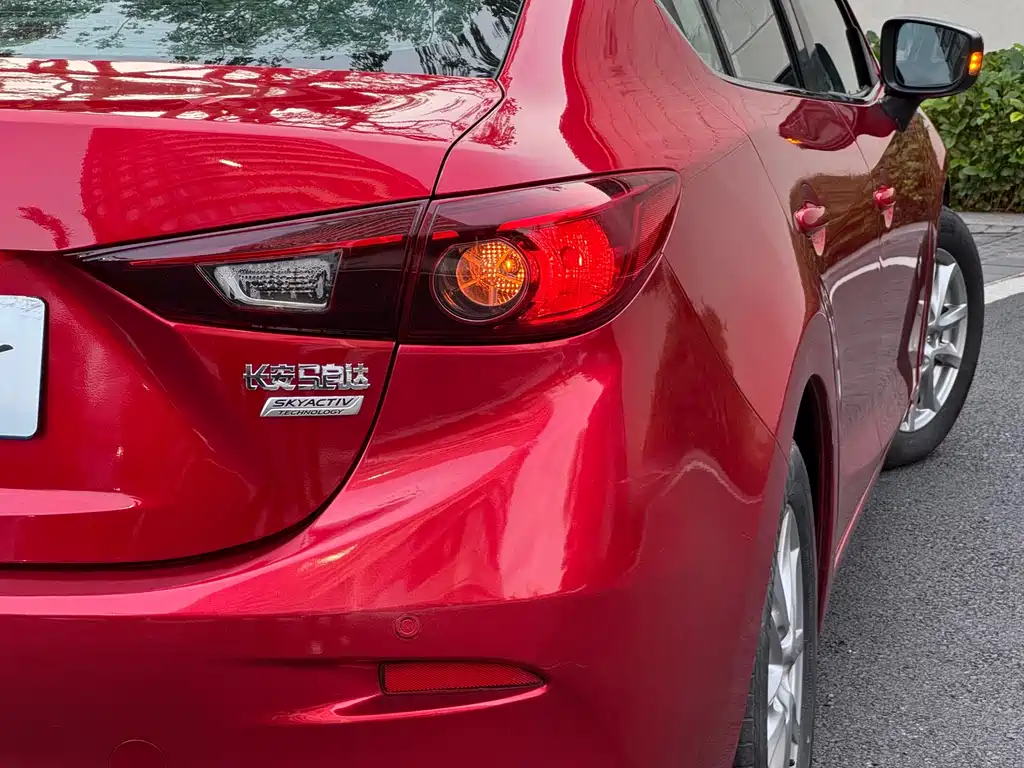 Mazda 3 Axela 2014 — фото 20