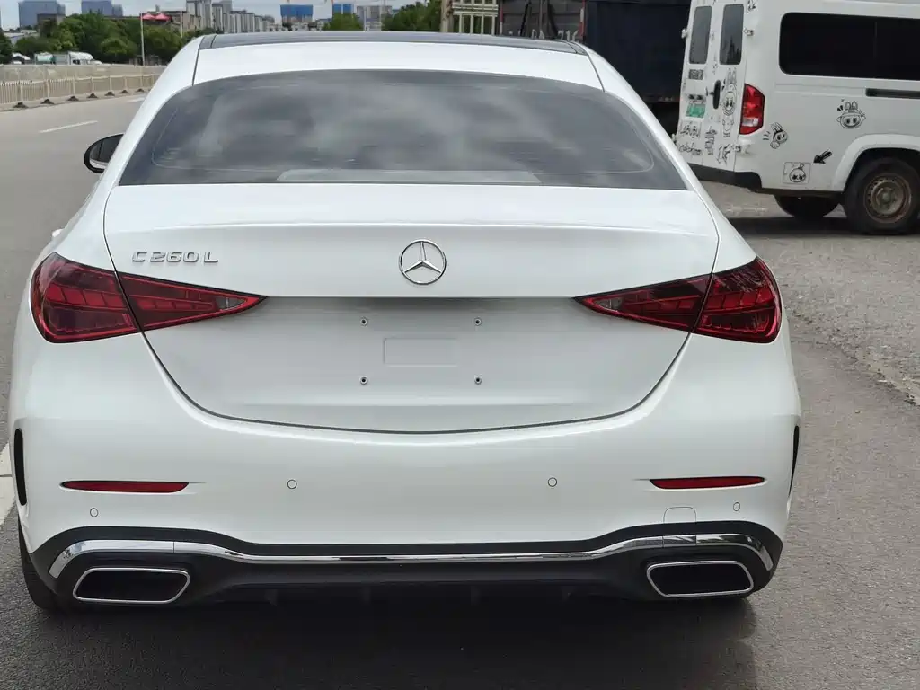 Mercedes-Benz C-Class 2023 — фото 7