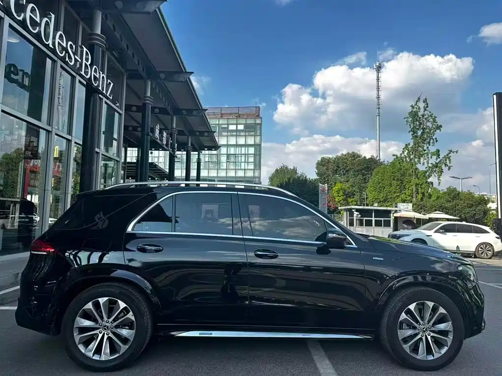 Mercedes-Benz GLE 2023 — фото 5