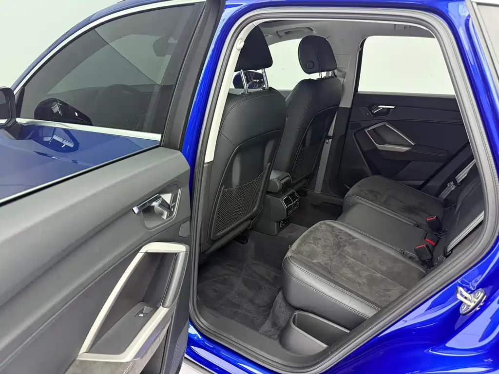 Audi Q3 2022 — фото 11