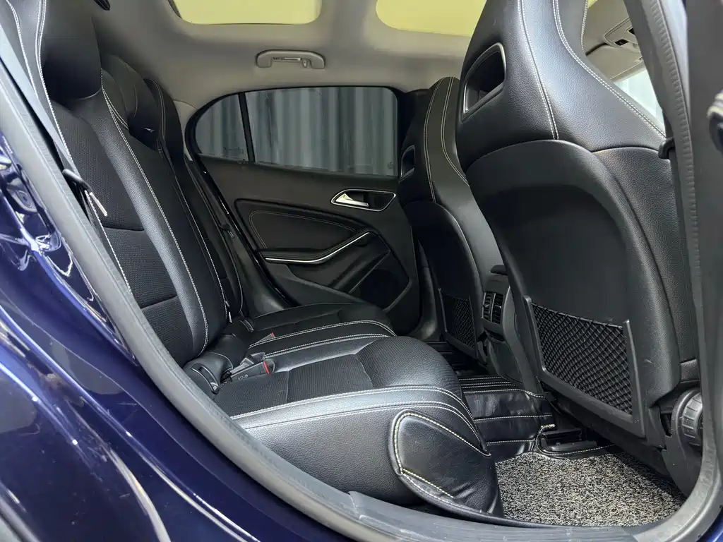 Mercedes-Benz GLA 2018 — фото 21