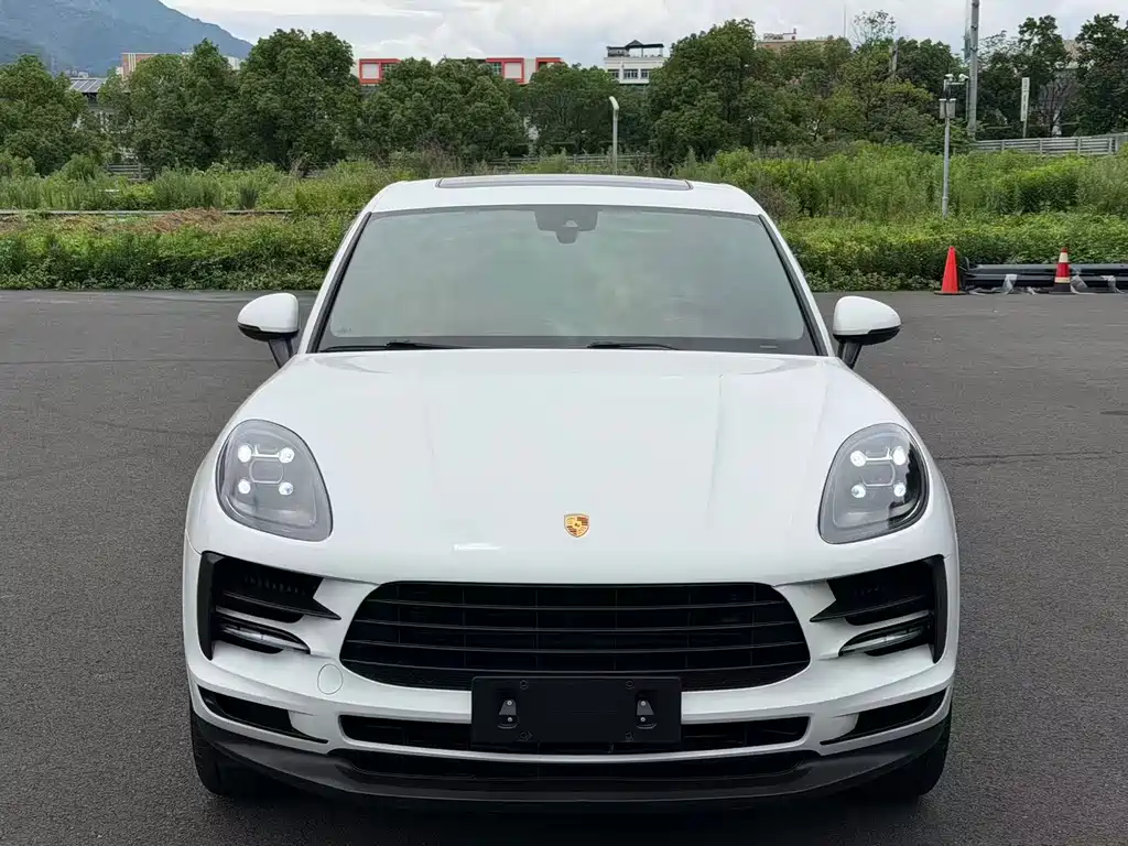 Porsche Macan 2020