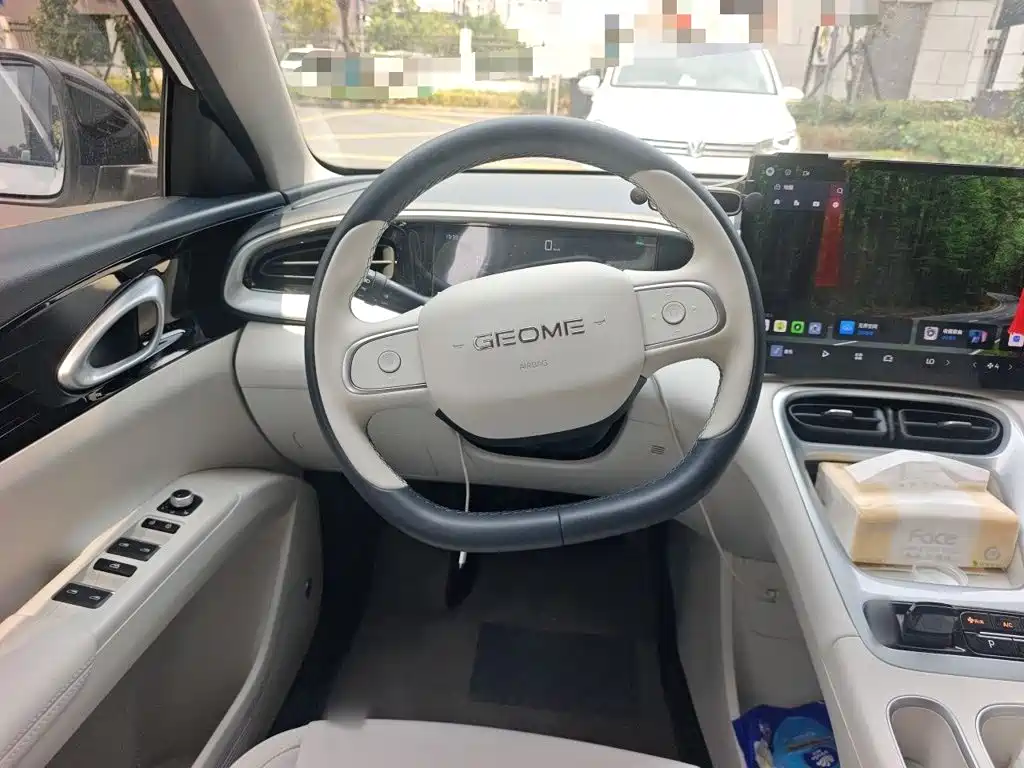 Geely Galaxy Starwish 2026 — фото 3