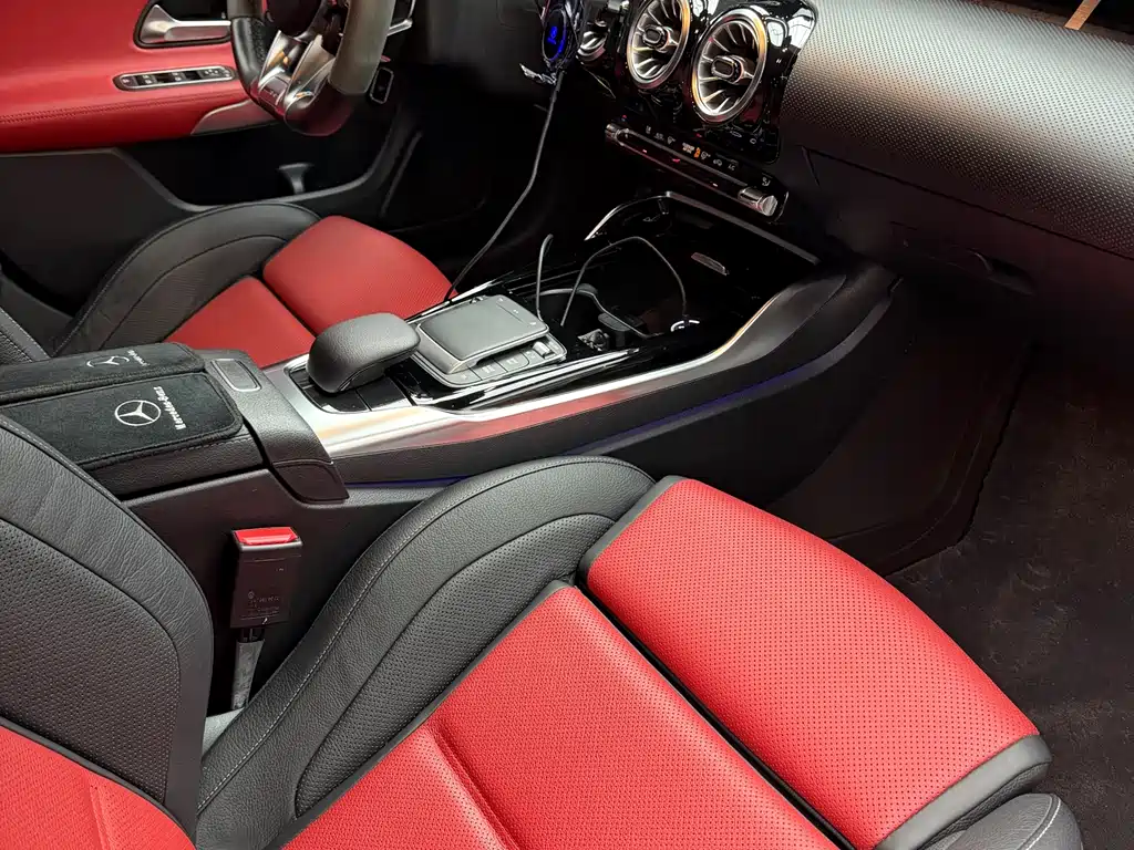 Mercedes-Benz CLA AMG 2022 — фото 8