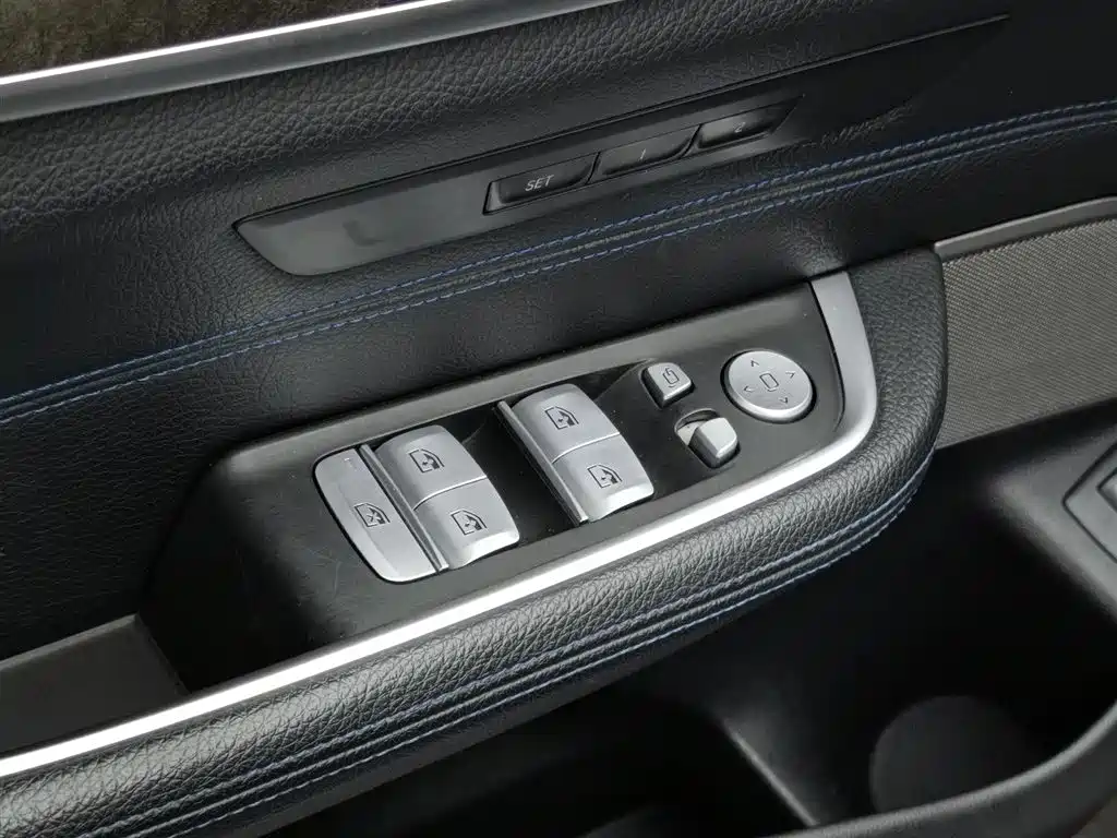 BMW 6 Series GT 2020 — фото 9